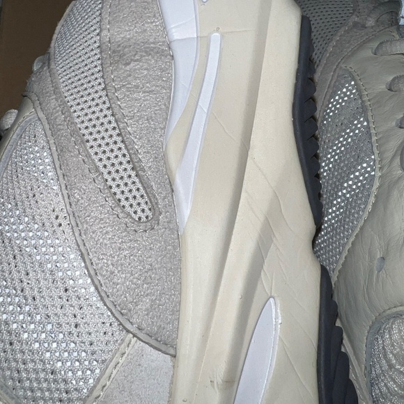 Yeezy 700 Analog Size 11.5 - Picture 10 of 16